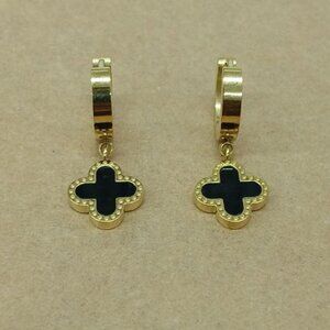Stainless steel earrings , New with tags , color gold and black
